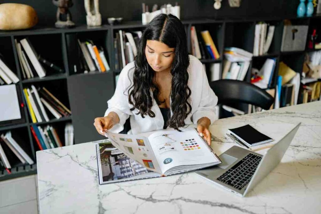 How to Become an Interior Designer